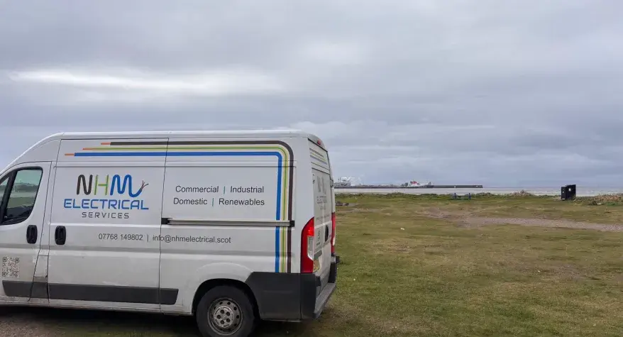 Electrician in Brassie